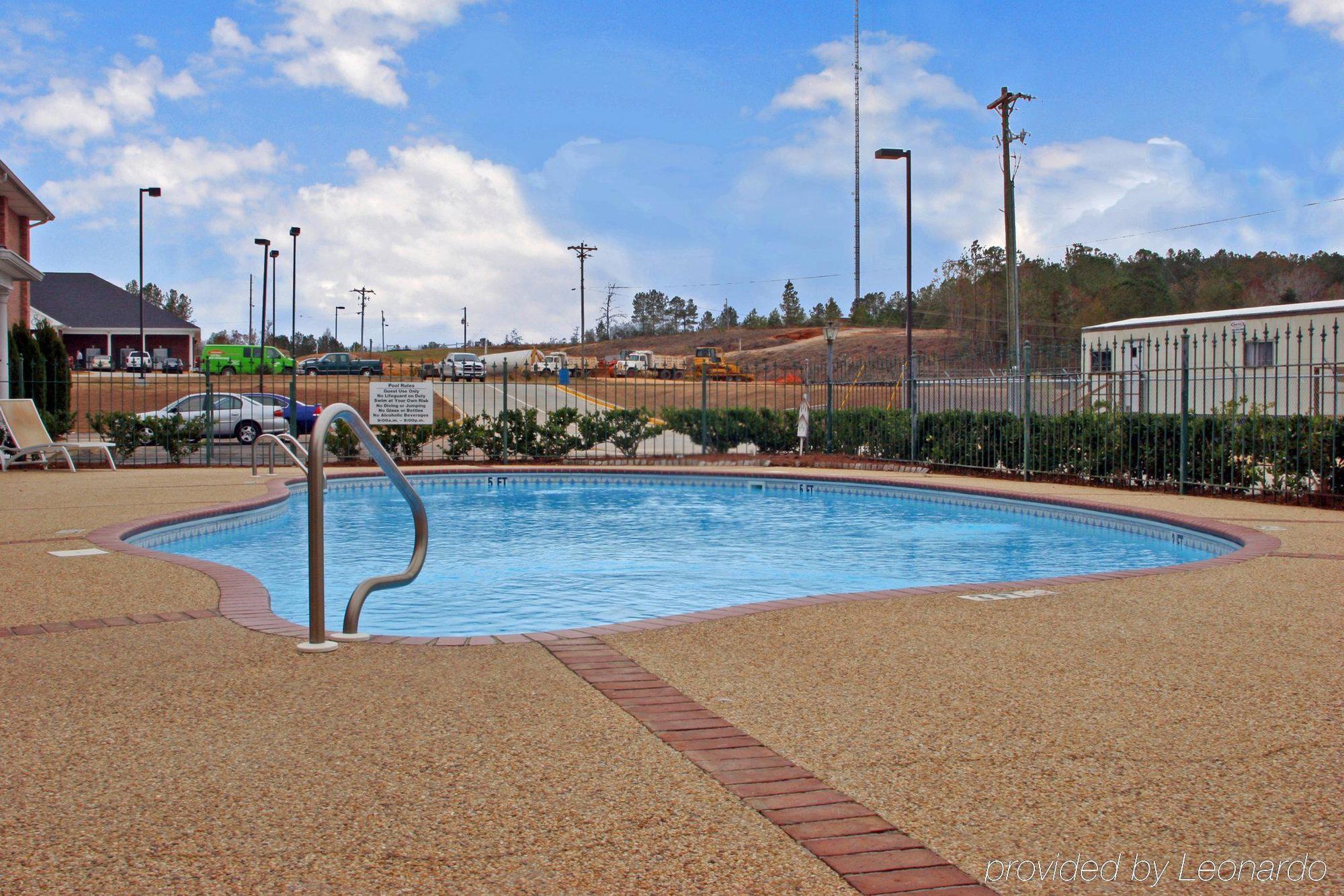 Collins Inn & Suites 設備 写真